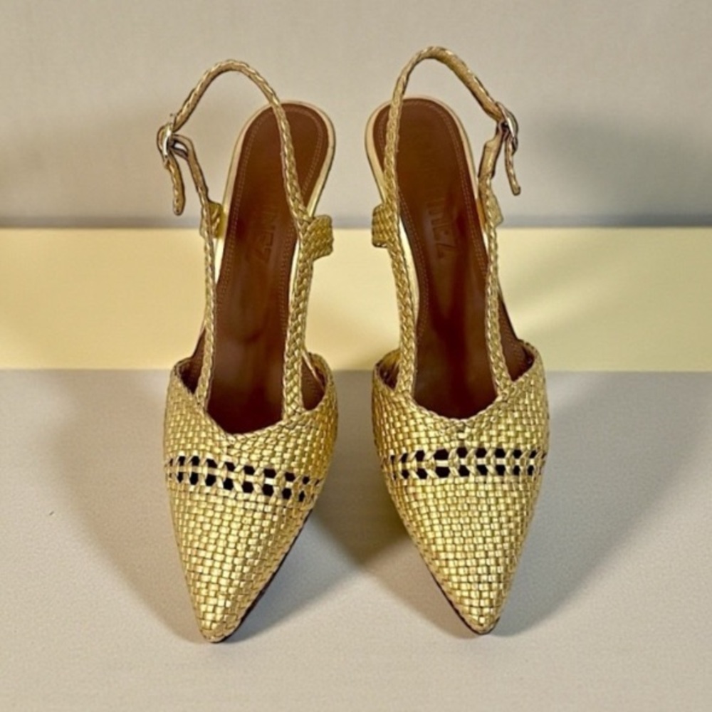 SOULIERS MARTINEZ- Ebro Woven Slingback Metallic Gold Pumps - Picture 2 of 9